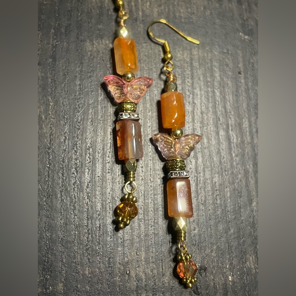 Persian Agate and Butterfly Beaded Earrings - Picture 3 of 7
